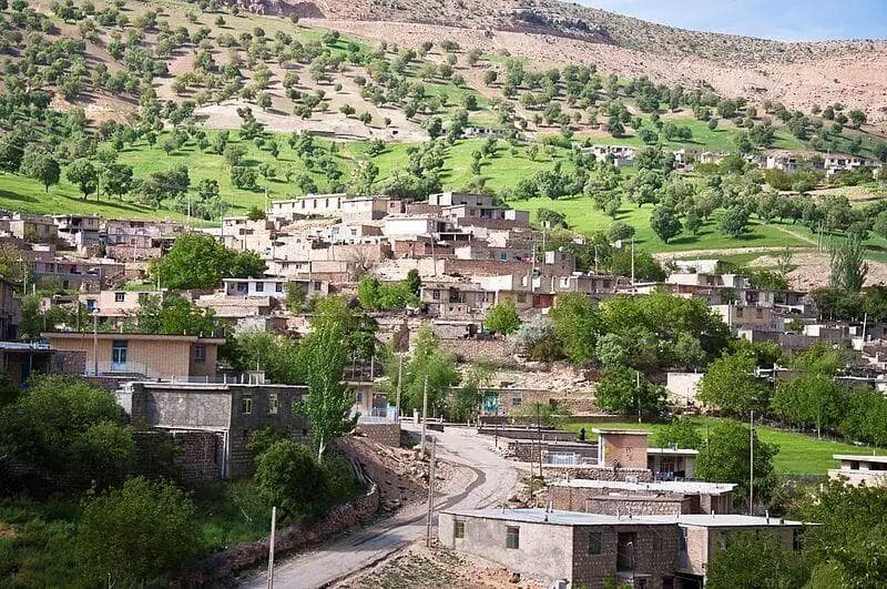 گام‌های توسعه در کوچه‌پس‌کوچه‌های محروم فارس؛چالش‌ها و چشم‌اندازها