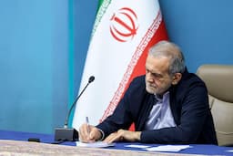 سرمایه‌گذاری بخش خصوصی در نیروگاه‌های خورشیدی گامی در جهت رفع ناترازی