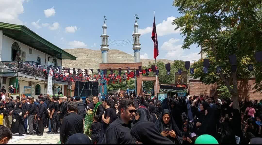 جاماندگان اربعین در پردیس با درد فراغ از سیدالهشدا (ع) پیاده‌روی کردند +فیلم