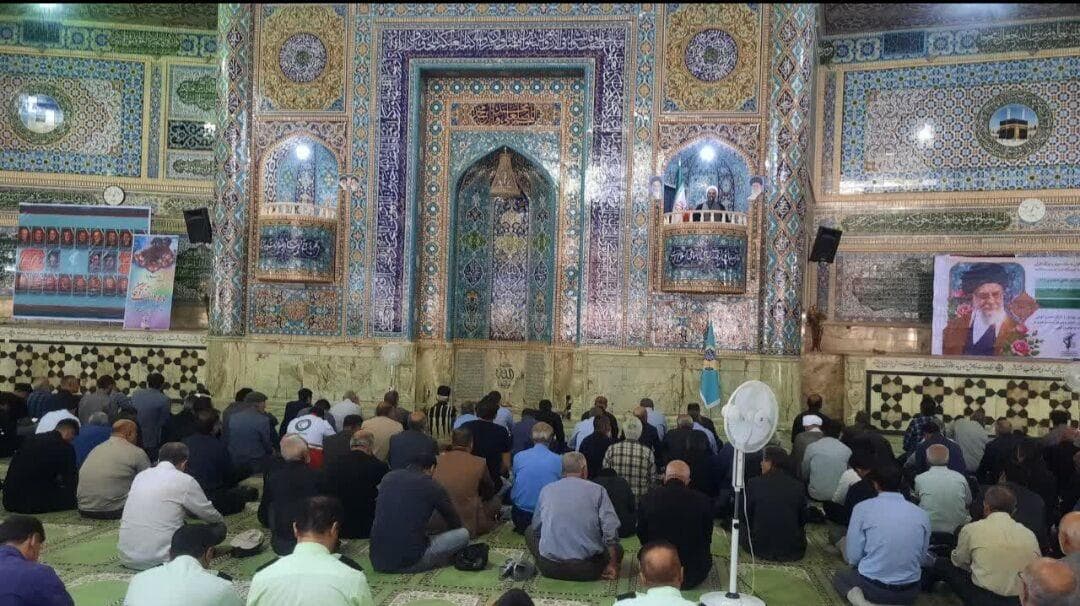 امام جمعه موقت شهرکرد: بیان واقعیت‌های تاریخی از عرصه‌های مهم جهاد تببین است