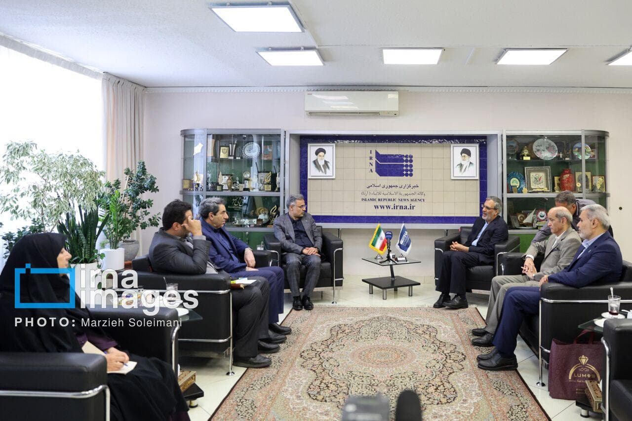 هیچ یک از مراکز دانشگاه پیام‌نور منحل نمی‌شود/تغییر ماموریت به جای حذف