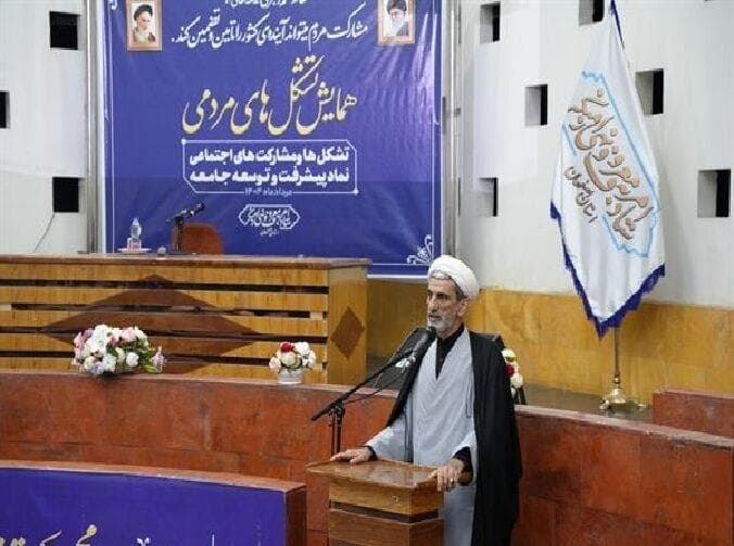 مطالبه‌گری تشکل‌ها با سیاه‌نمایی همراه نشود