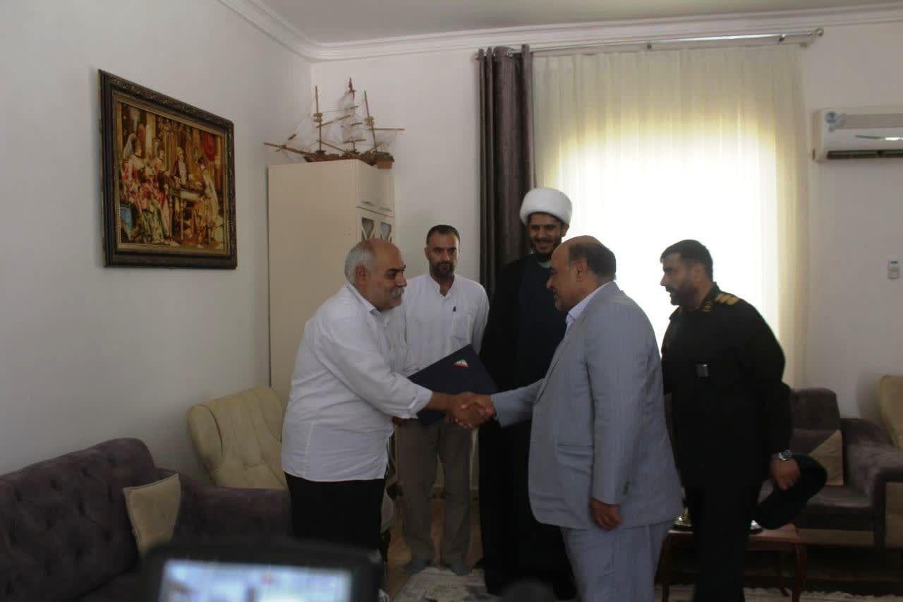 دیدار و دلجویی مسوولان قصرشیرین از آزادگان