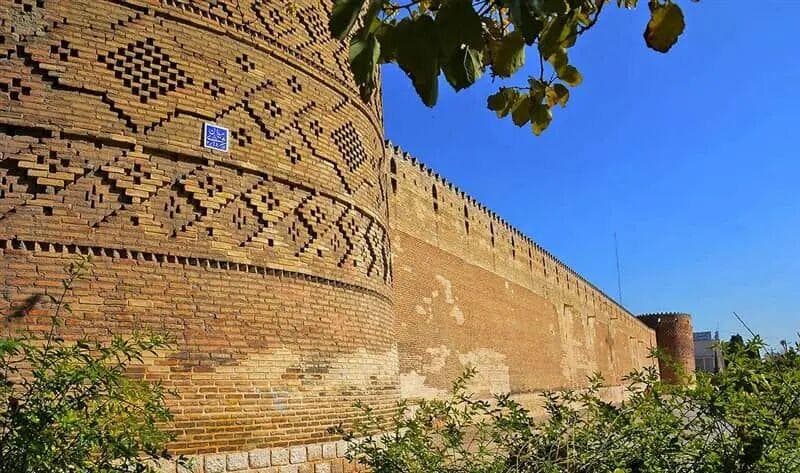 احیای شکوه مقرنس‌های زندیه؛ مرمت ایوان شمالی ارگ کریم‌خانی شیراز به پایان رسید