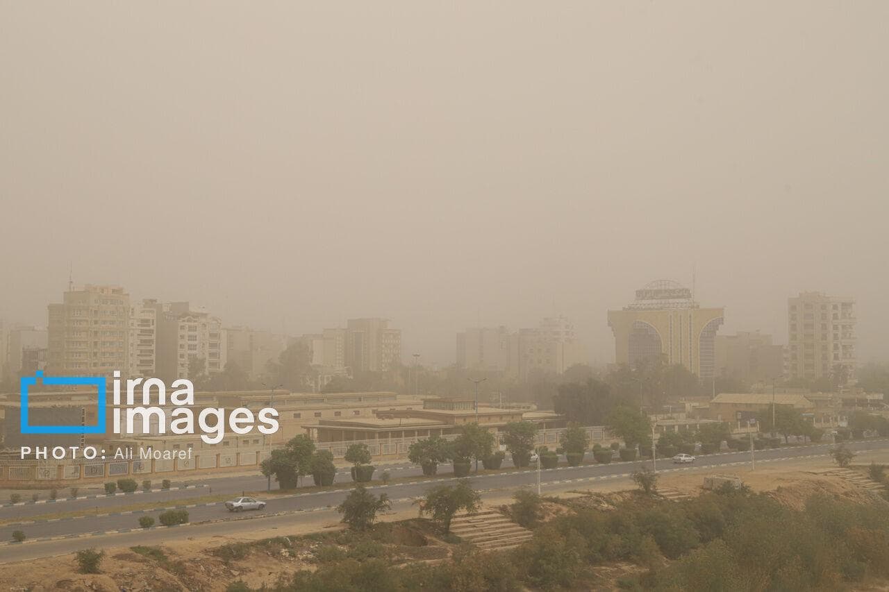 هشدار نارنجی وزش بادهای ۱۲۰ روزه در شرق کشور/ آماده‌باش نیروهای عملیاتی هلال احمر