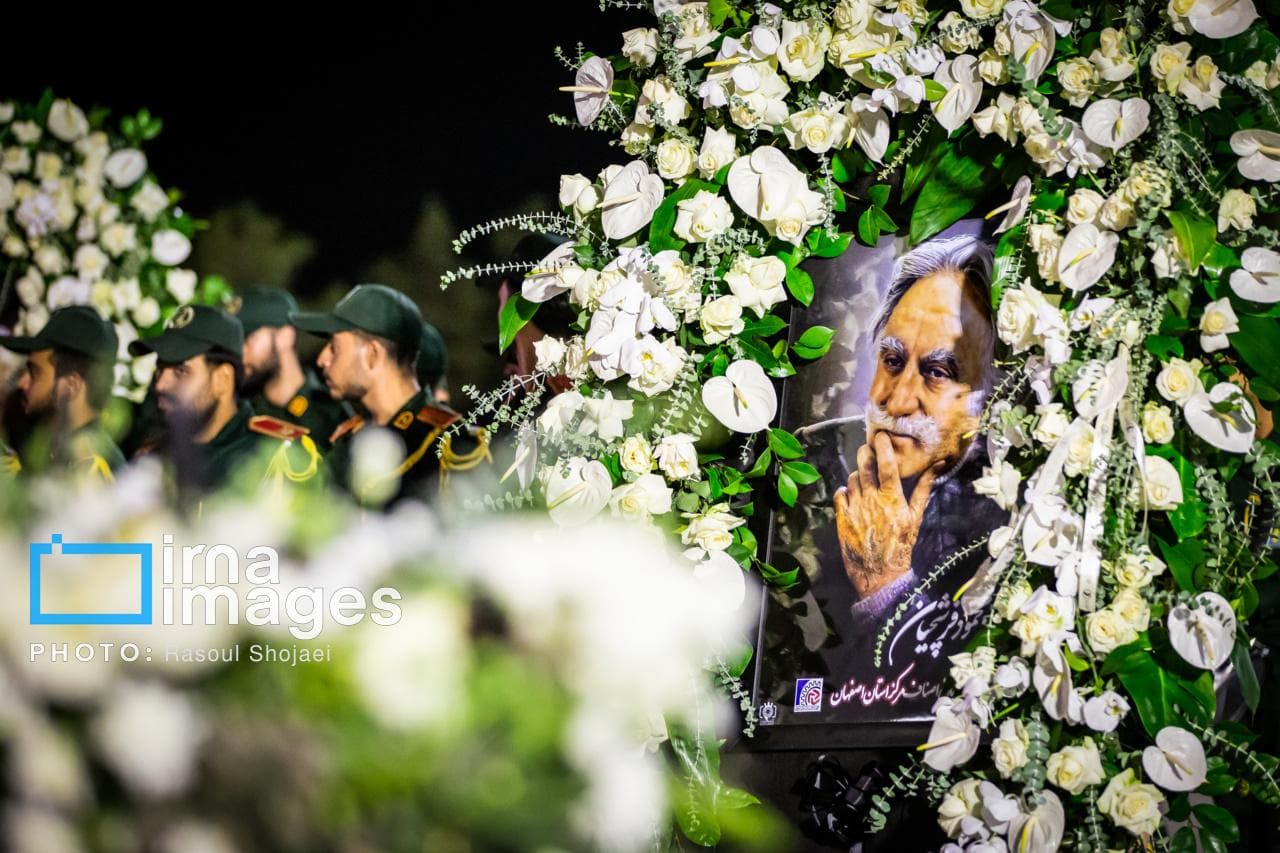 وزیر فرهنگ: هنر مردمی و قدسی فرشچیان میراثی جهانی است