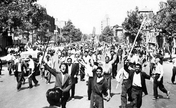 تجربه تلخ ۲۸ مرداد سند گویای خیانت آمریکا و انگلیس باقی ماند