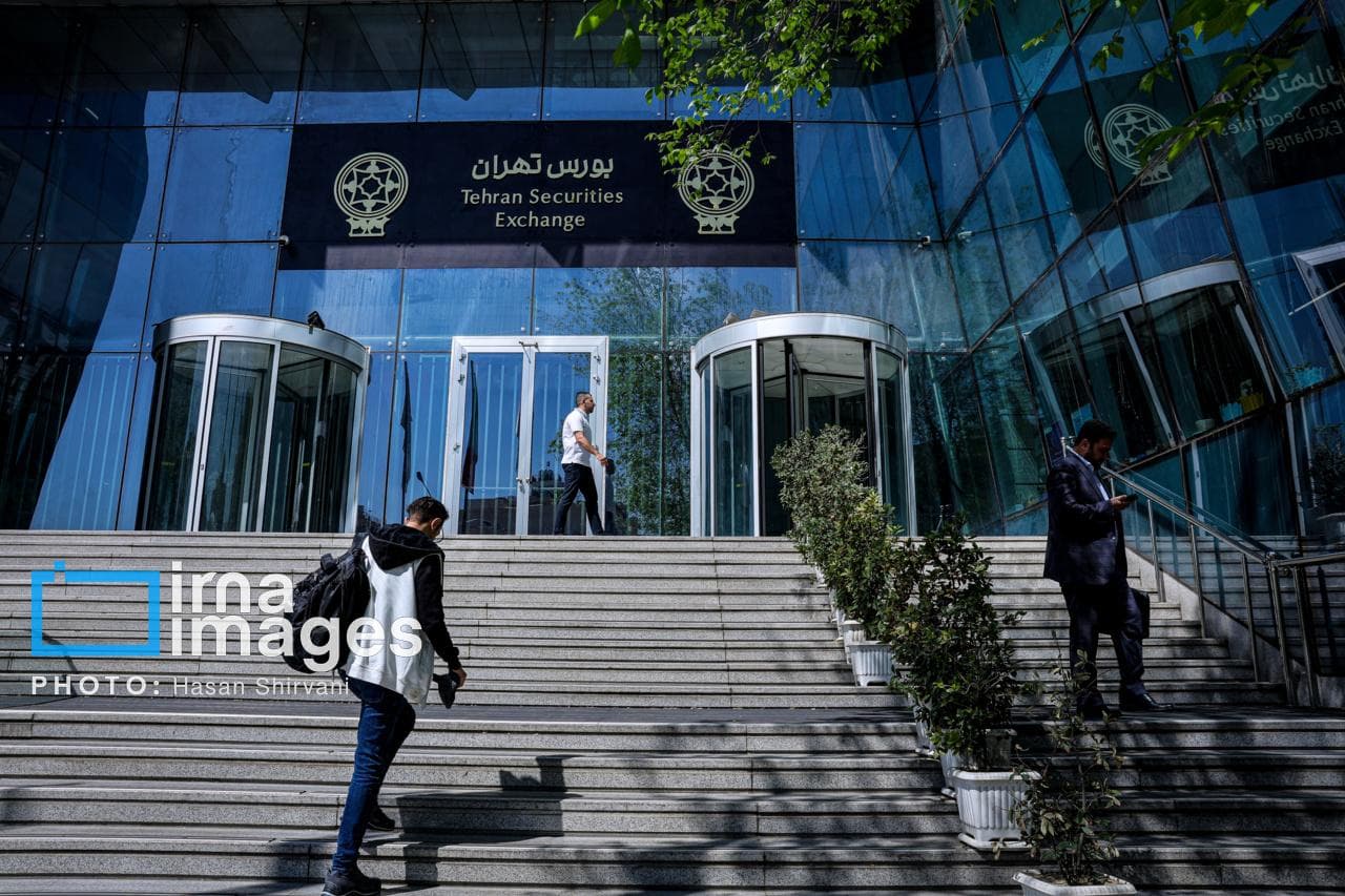 تزریق ۲۰ هزار میلیارد و خرید بدون مجوز سهام خزانه، نسخه فوری رشد ۱۵ درصدی بورس
