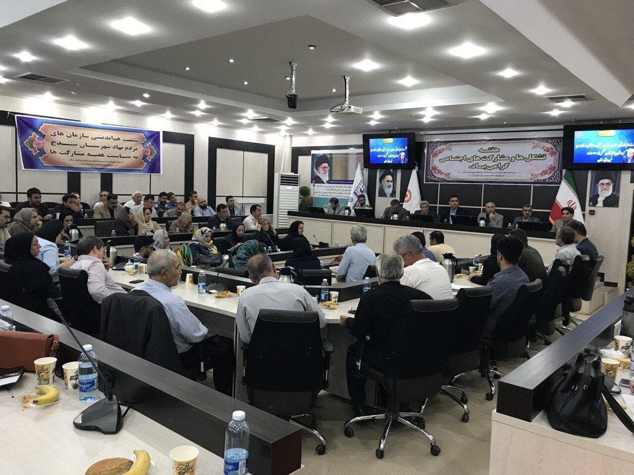 معاون استاندار کردستان: سمن‌ها دولت را در رفع مشکلات جامعه کمک کنند