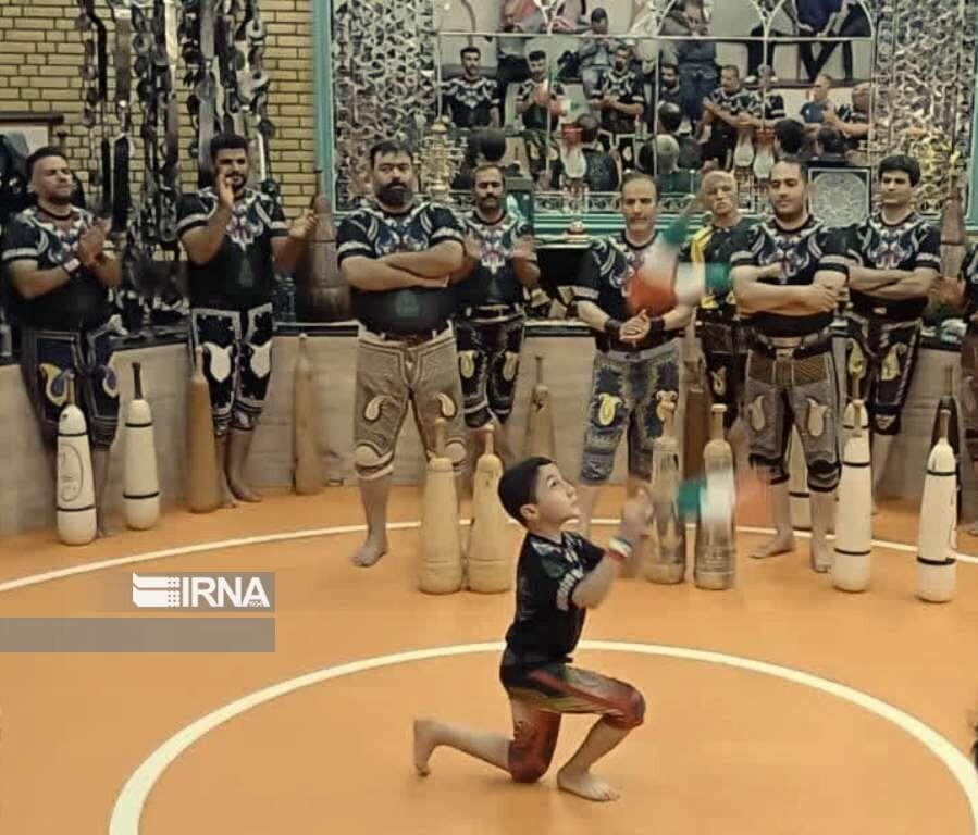 فیلم | قهرمان ۹ ساله میل بازی ایران: در زورخانه پولاد شیراز را باز کنید   