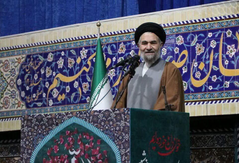 امام جمعه بروجرد: ایران اسلامی قوی و عزتمند است