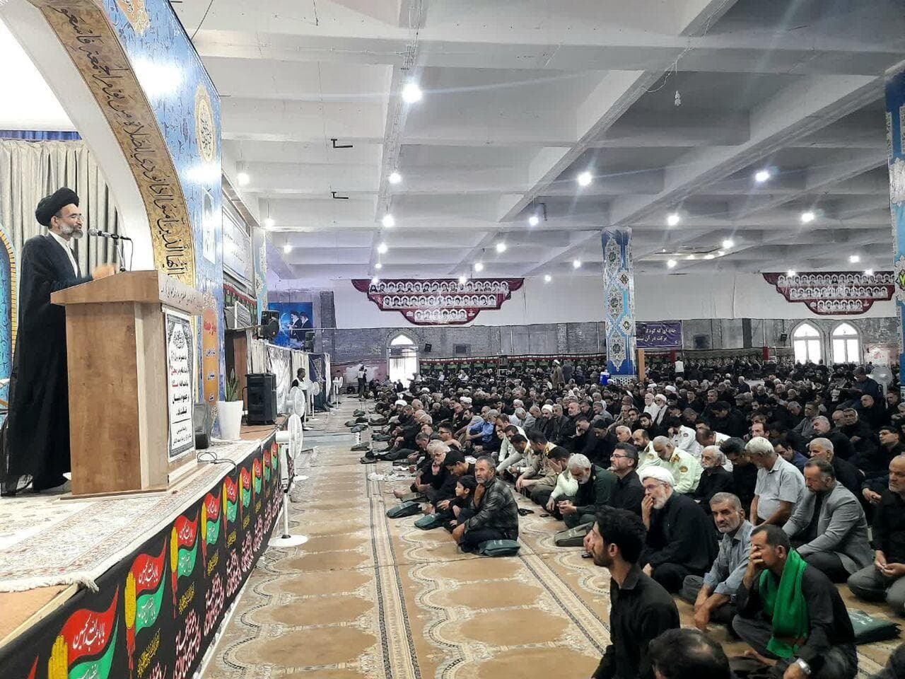 امام جمعه کاشان: استقامت در برابر دشمنان همانند دوران پیامبر(ص) نتیجه‌بخش است