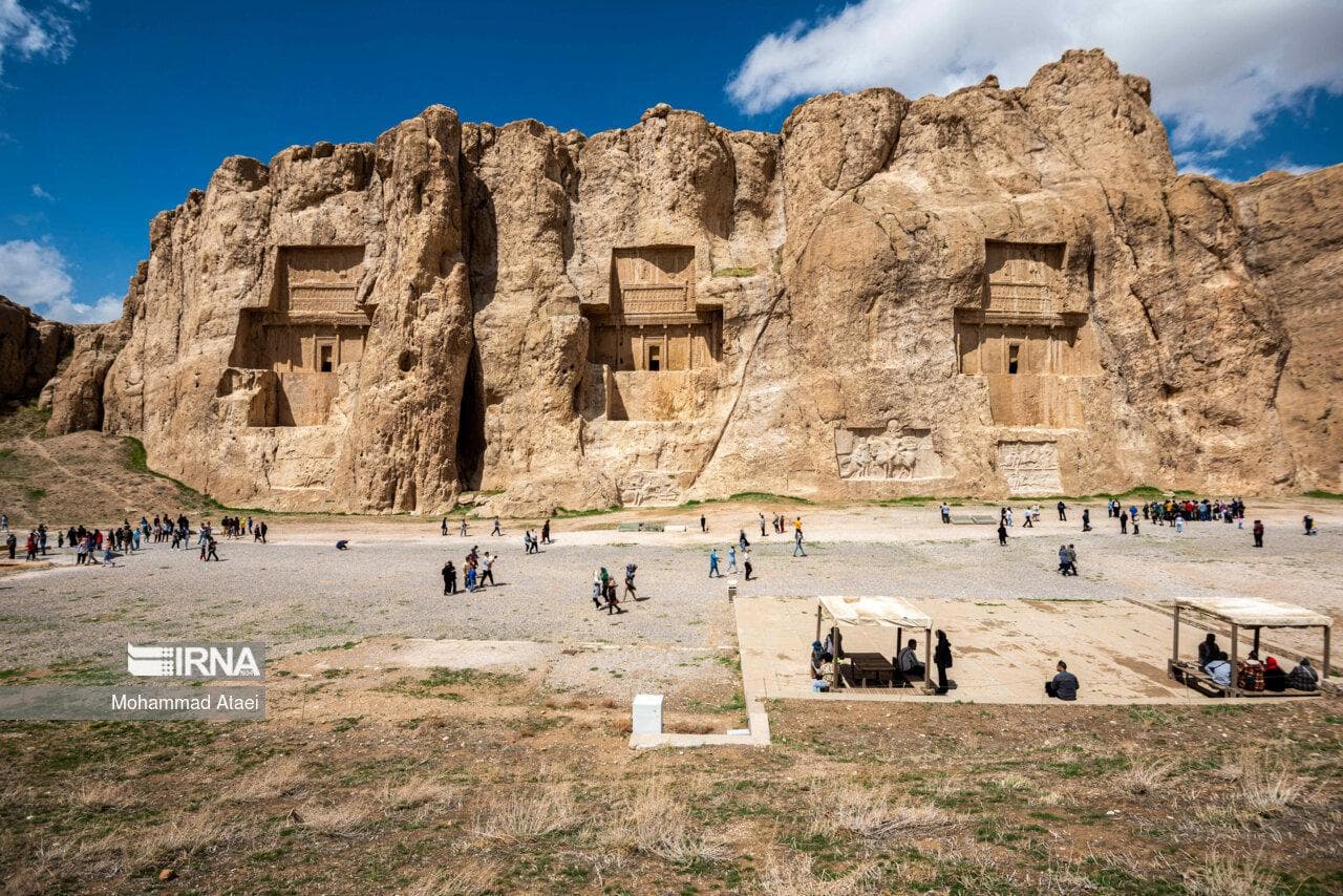 پاسداشت هویت ایرانی با تکیه بر تجربه، علم و مشارکت مردمی