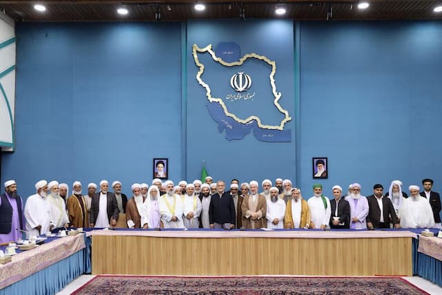 پزشکیان نماد وحدت؛ شکل‌گیری رنگین کمان اقوام و مذاهب در دولت وفاق