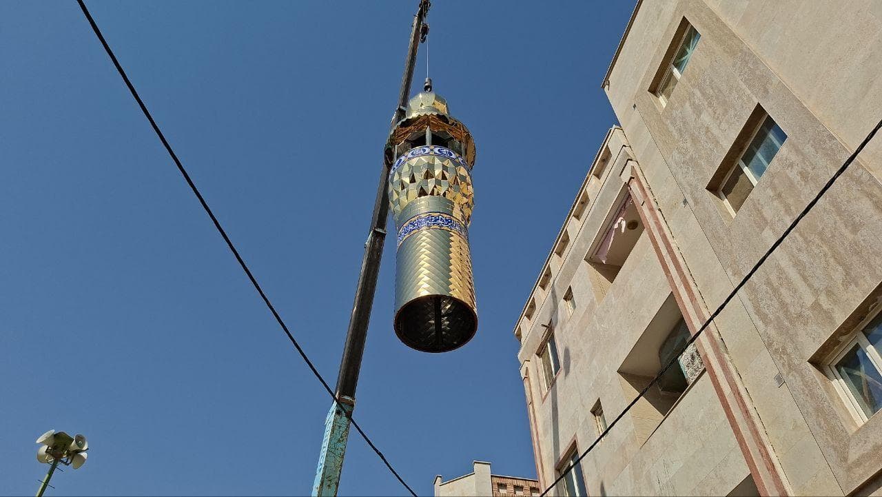 «قلب معنوی گرمسار» مسجدی یکصدساله صاحب گلدسته شد + فیلم