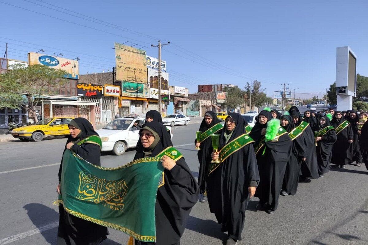 فیلم | راهپیمایی و سوگواری خادمیاران و یاوران رضوی در بیرجند