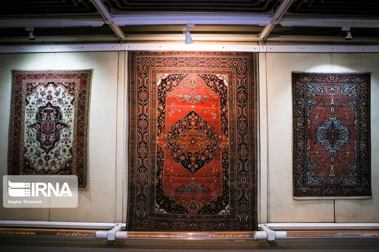 فرش تاریخی قهستان در خراسان جنوبی رونمایی می‌شود
