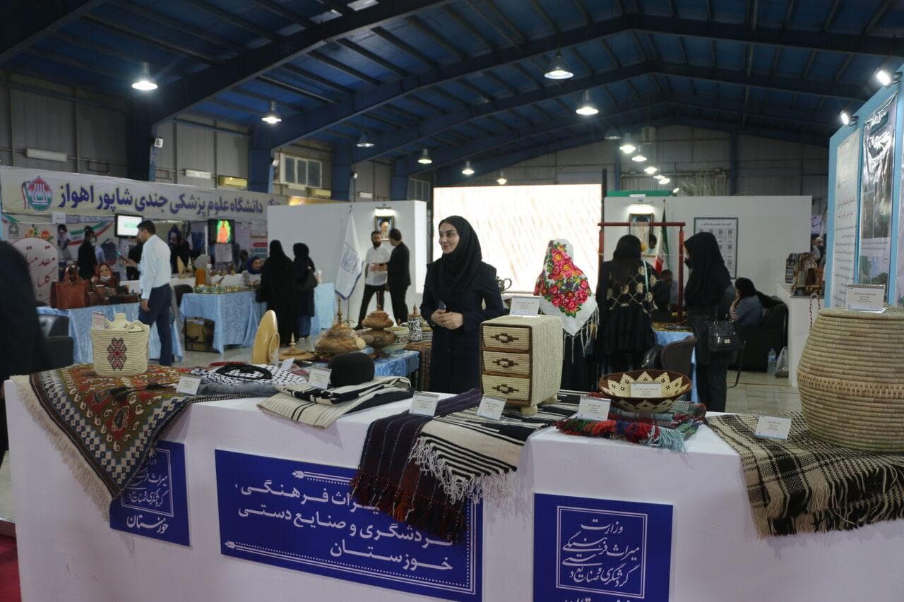 آغاز به‌کار نمایشگاه هفته دولت خوزستان در اهواز