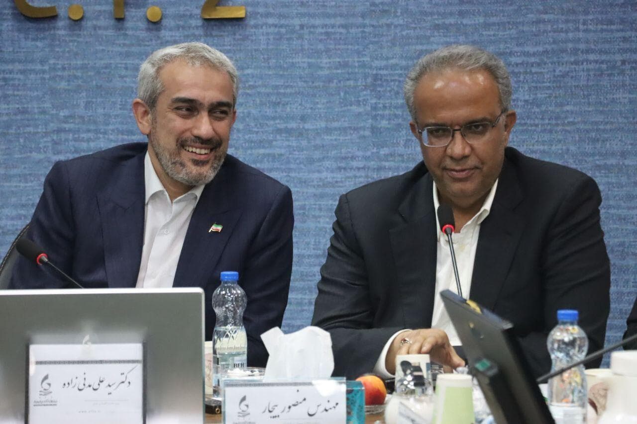 وزیر اقتصاد: توسعه متوازن بدون بهره‌گیری از ظرفیت مناطق آزاد امکان‌پذیر نیست