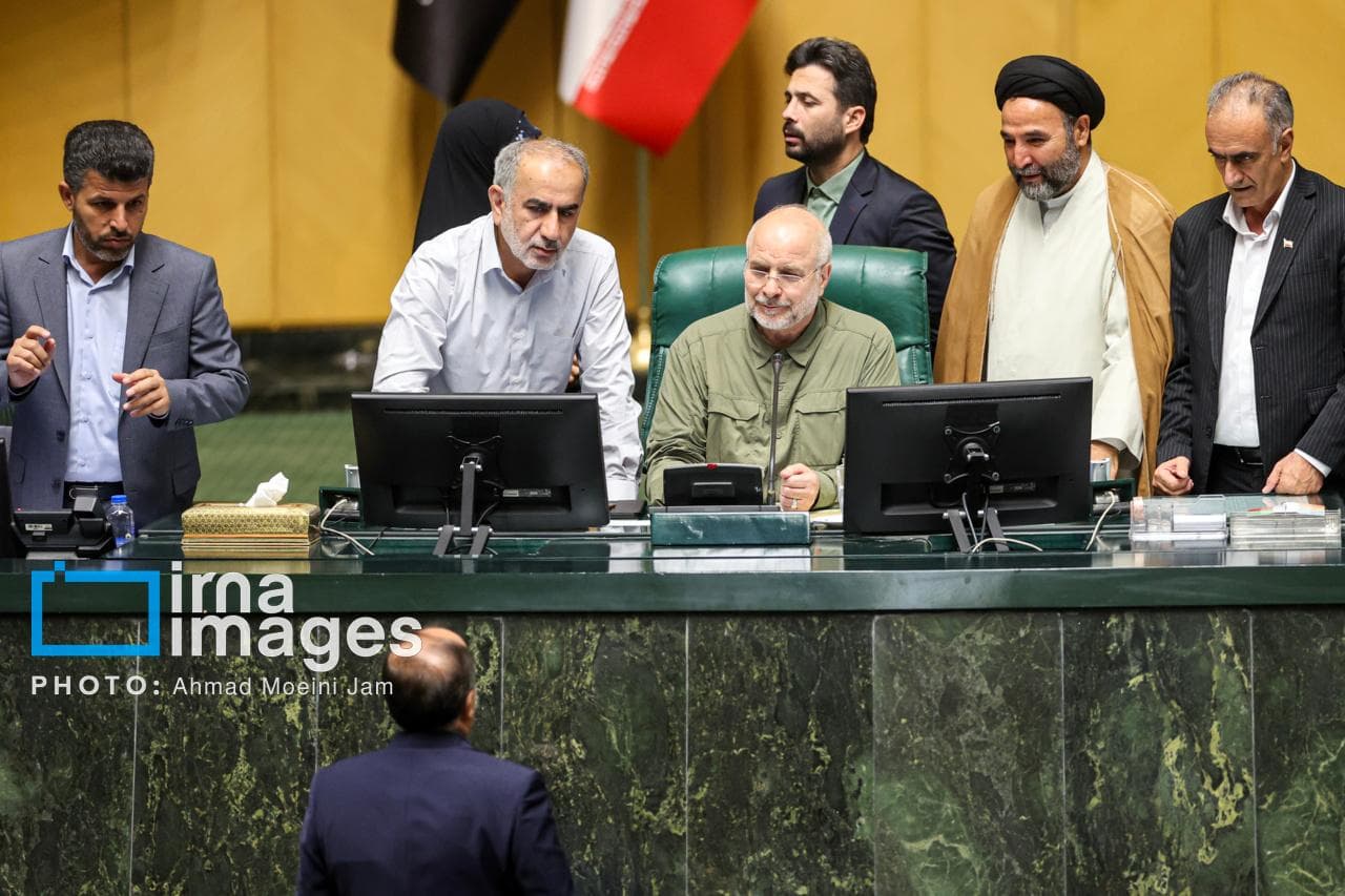 قالیباف: اعلام وصول طرح‌های متضاد سیاست‌های کلی نظام، خلاف آیین نامه مجلس است