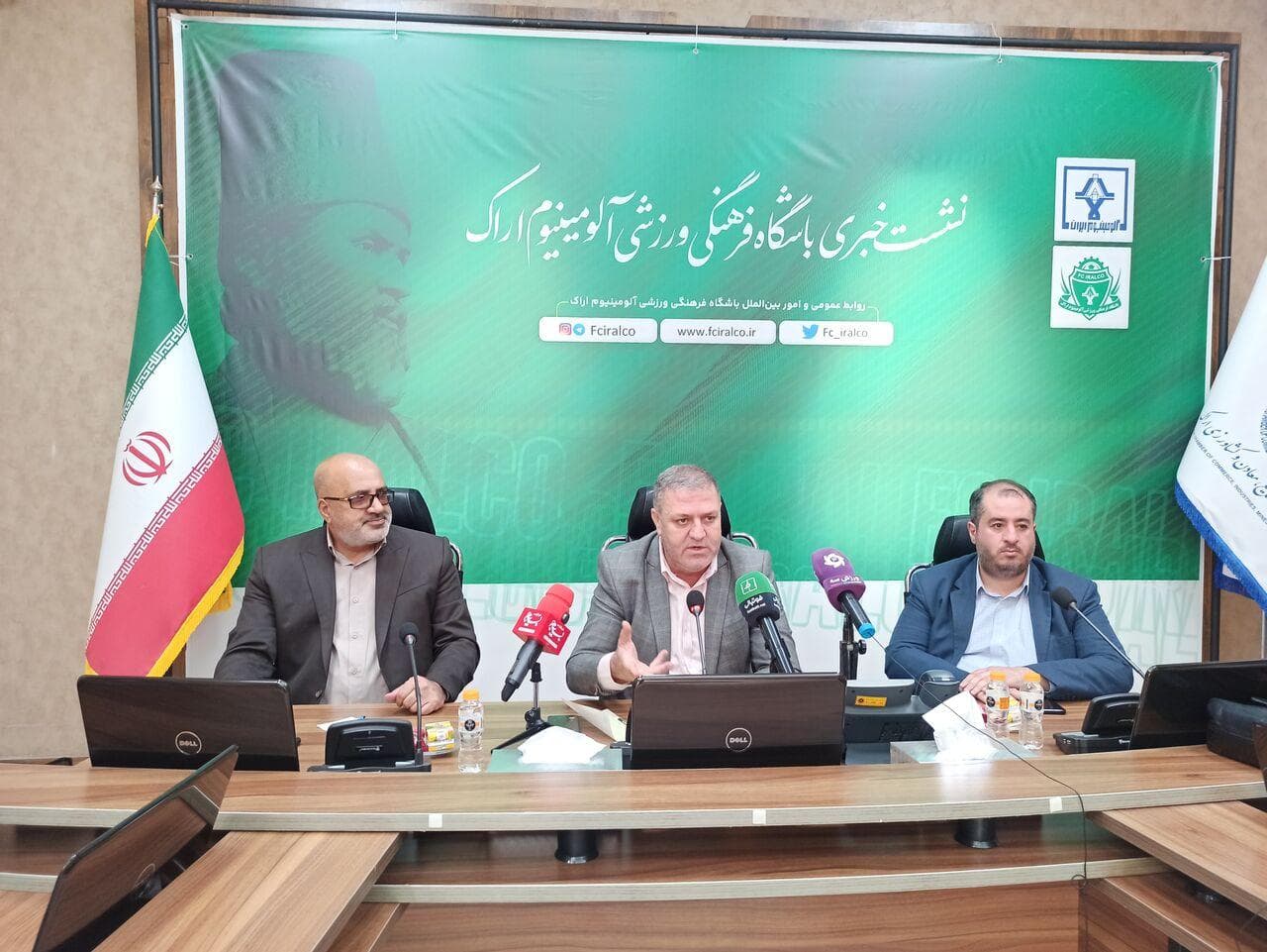 آلومینیوم اراک جوان‌ترین تیم لیگ برتر است/ هواداران فرصت بدهند