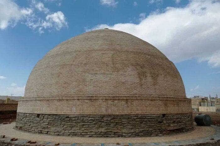 آغاز محوطه‌سازی یخدان "میرفتاح" ملایر