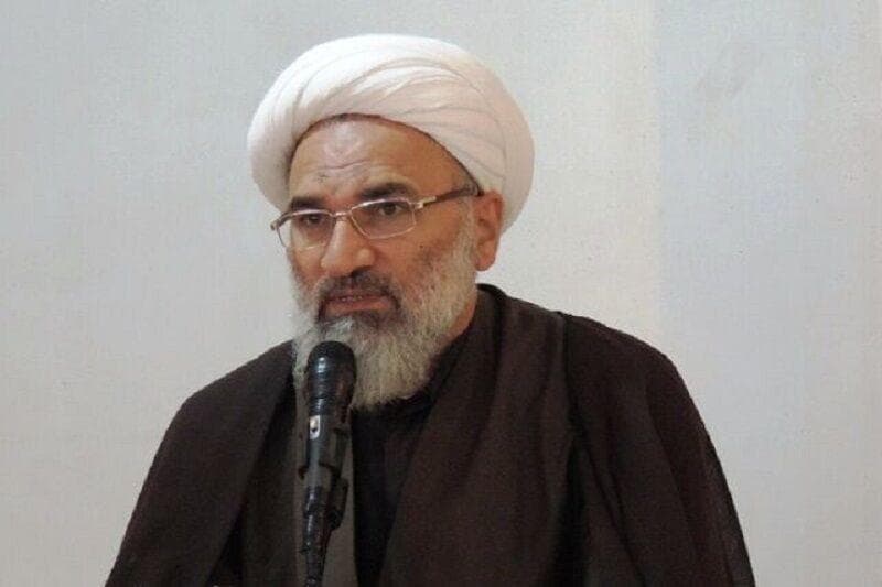 امام جمعه آبادان: مردم محکم‌ترین سد در برابر توطئه‌های دشمن هستند + فیلم