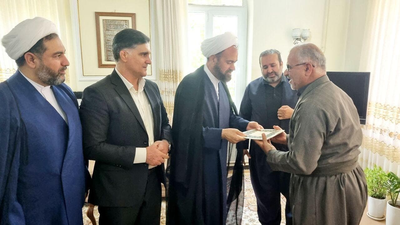 شهدا با فداکاری خود امنیت و عزت امروز جامعه را رقم زدند