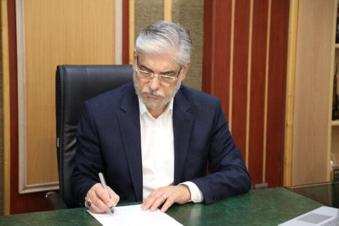 پیام تبریک وزیر علوم به مناسبت روز کارمند