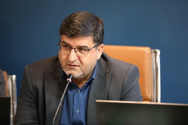 استاندار چهارمحال و بختیاری: پیشرفت استان بدون بهانه باید پیگیری شود