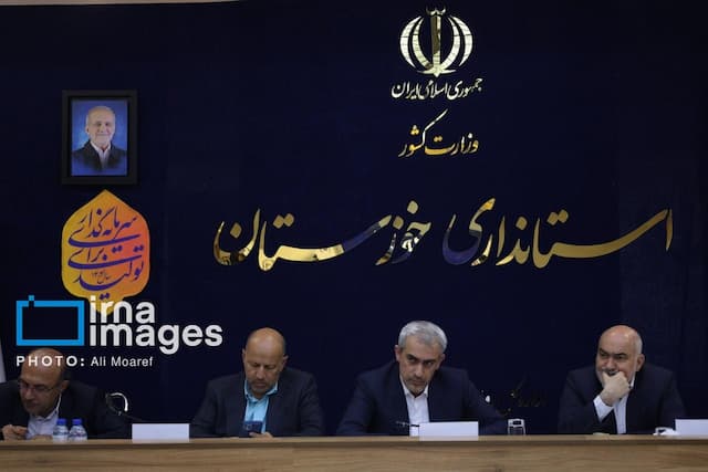معاون وزیر اقتصاد: مدیریت مرزهای کشور باید بر عهده گمرک باشد