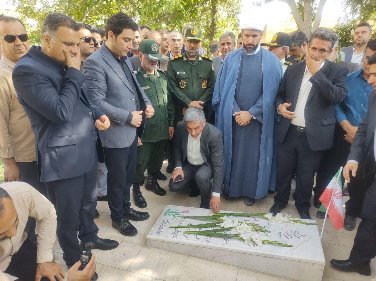 المان شهید گمنام در فرمانداری کامیاران رونمایی شد