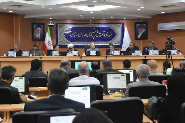 مطالبه چهار نماینده مجلس سمنان در حضور وزیر آموزش و پرورش