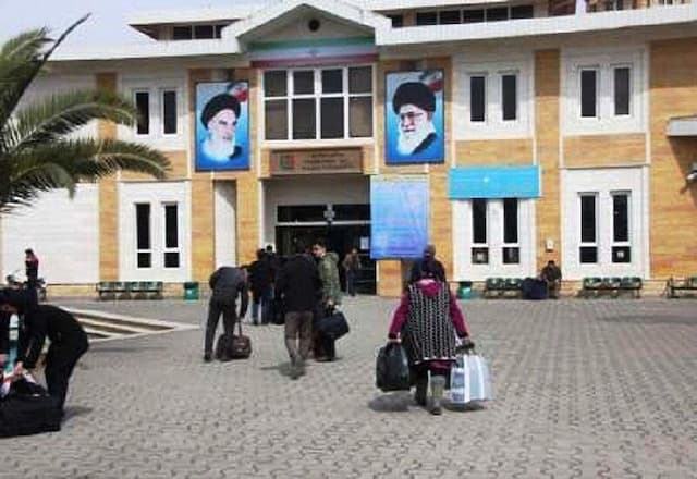 فیلم|معطلی زائران جمهوری آذربایجان در مرز ایران به دلیل صادر نشدن کد امنیتی طرف مقابل است