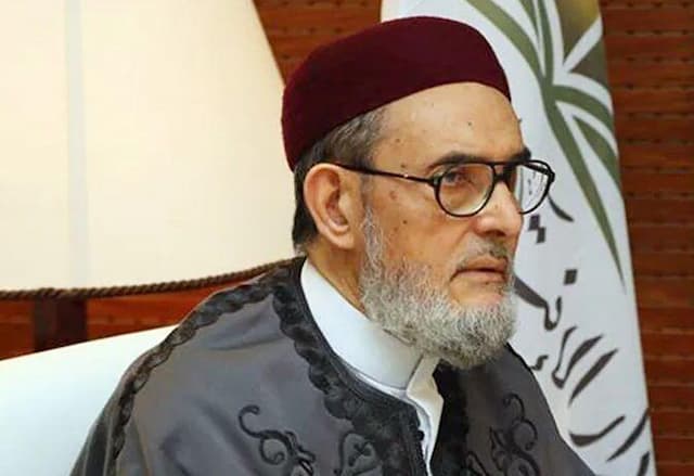 مفتی لیبی: حکام عرب دست ملت‌ها را بسته‌اند