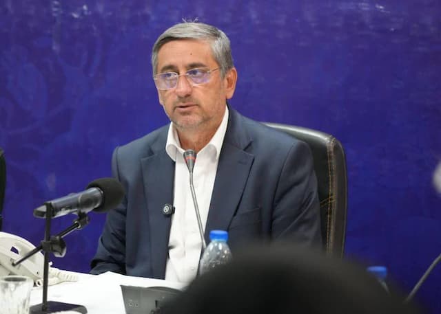 استاندار لرستان: ارتش و نیروهای مسلح نماد اقتدار و آرامش مردم هستند