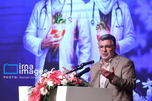 برنامه‌های سفر وزیر بهداشت به یزد