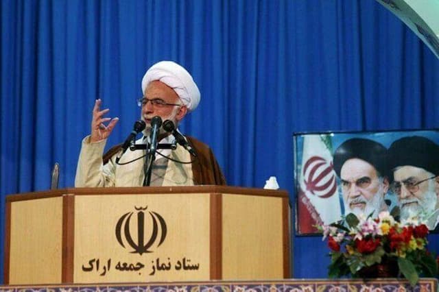خطیب جمعه اراک: صنایع در تولید برق خورشیدی همراه شوند