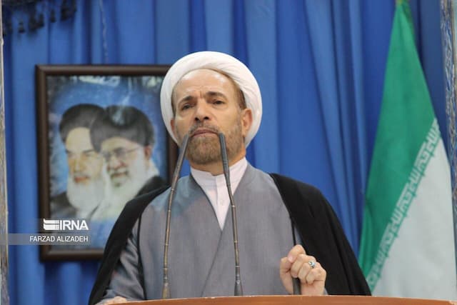 خطیب جمعه ایلام: وحدت و امیدآفرینی بهترین سلاح در مقابل دشمنان است