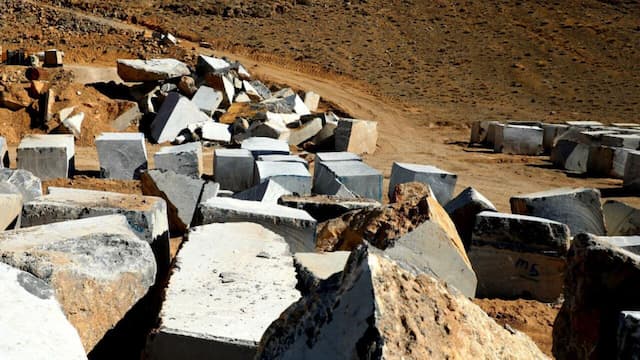 نماینده مجلس: صنایع تبدیلی معادن در کردستان ایجاد شود