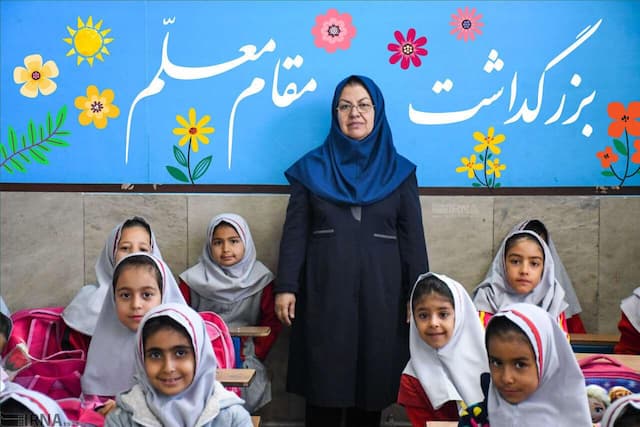 ۹۰ درصد مطالبات معلمان مازندران در دولت چهاردهم پرداخت شد