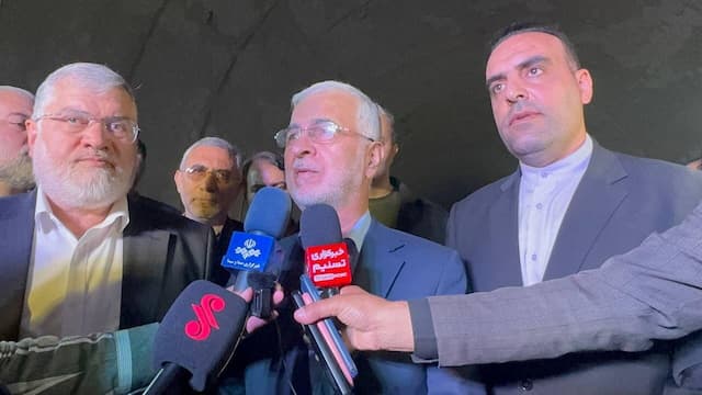 وزیر کشور : راه اندازی مترو اسلامشهر ترافیک غرب تهران را کاهش می‌دهد+فیلم