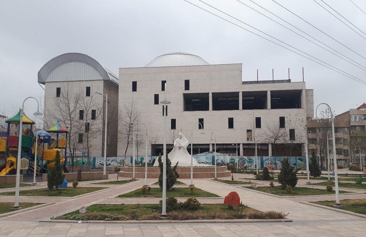 مدیرکل ارشاد مازندران: دولت چهاردهم قفل ۱۸ ساله کتابخانه مرکزی ساری را باز کرد