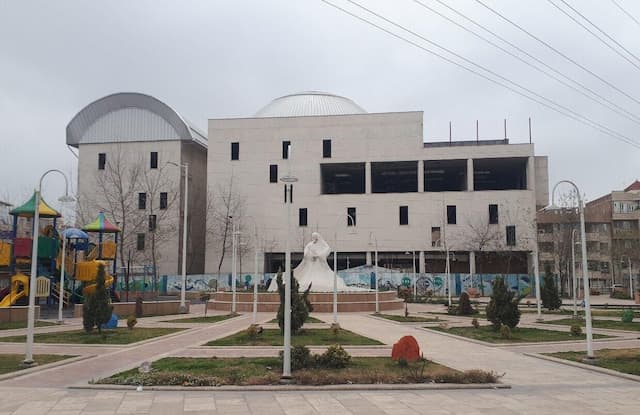 مدیرکل ارشاد مازندران: دولت چهاردهم قفل ۱۸ ساله کتابخانه مرکزی ساری را باز کرد