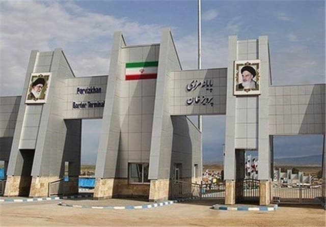 اعتصاب رانندگان عراقی باعث توقف صادرات از مرز پرویزخان شده است