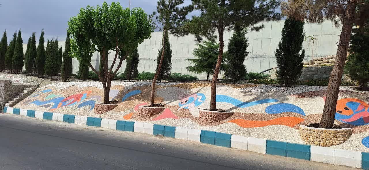 آغاز کاشت درختان مقاوم به کم آبی در گرمدره