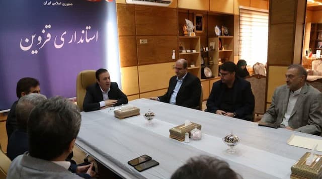 استاندار قزوین: گردشگری و مشاغل غیررسمی نیازمند توجه ویژه هستند
