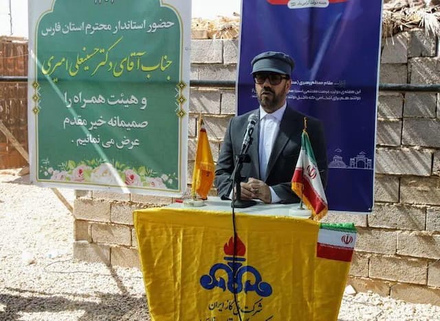 استاندار فارس: توزیع عادلانه امکانات مورد تاکید دولت و نظام است