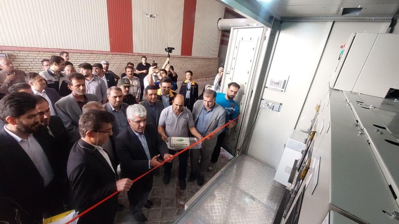 افتتاح هشت مگاوات نیروگاه خورشیدی با ۲۵۰۰ میلیارد ریال سرمایه‌گذاری در آران و بیدگل