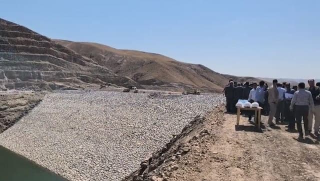 سد بلوبین زنجان با حضور وزیر نیرو آبگیری شد